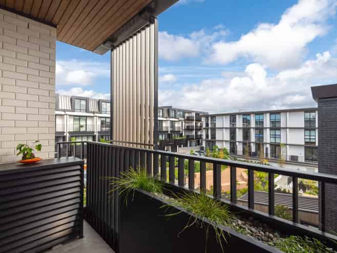 303/21 Pennant Street, Long Bay