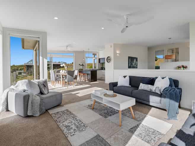 24 Albro Lane, Algies Bay