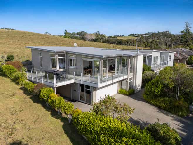 24 Albro Lane, Algies Bay