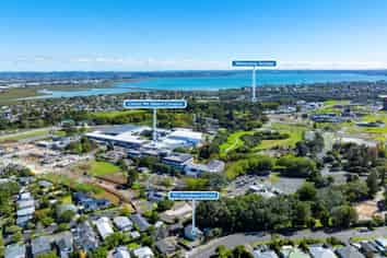 70 Woodward Road, Mount Albert