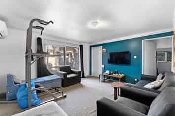 70 Woodward Road, Mount Albert