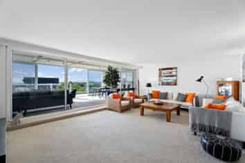 4/15 Karori Crescent, Orakei