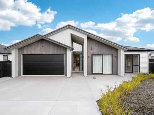 3 Houpuni Road, Milldale