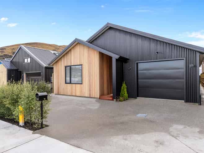 64 Little Owl Loop, Jacks Point