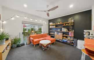 10/3  Kelvin Grove, Te Aro