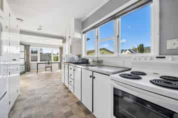 20 Hanson Grove, Stokes Valley