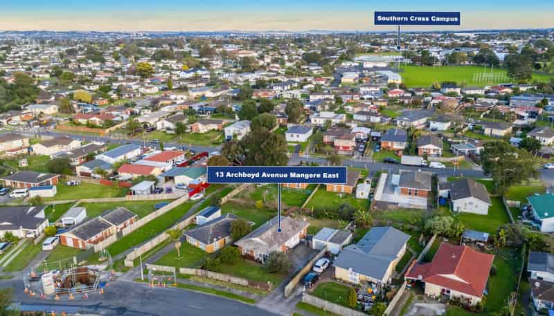 13 Archboyd Avenue, Mangere East