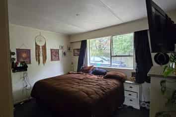 78B Pinehaven Road, Pinehaven