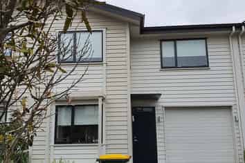 10 Tia Road, Flat Bush