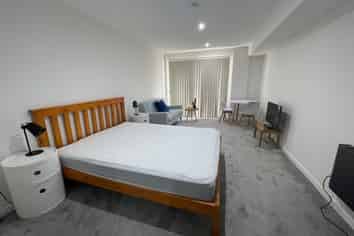 G7 8 Gray Avenue, Mangere East