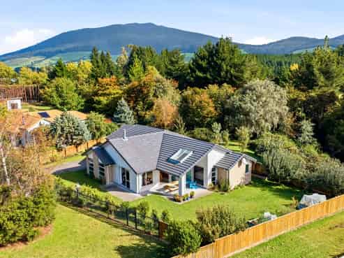 32 and 34 Ngahana Place, Turangi