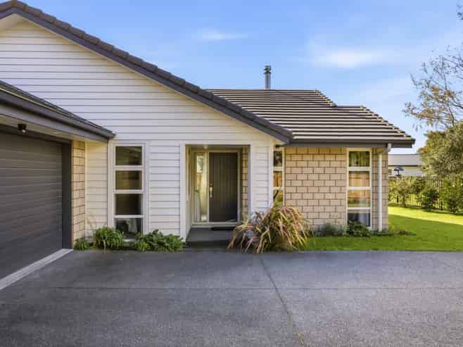 32 and 34 Ngahana Place, Turangi