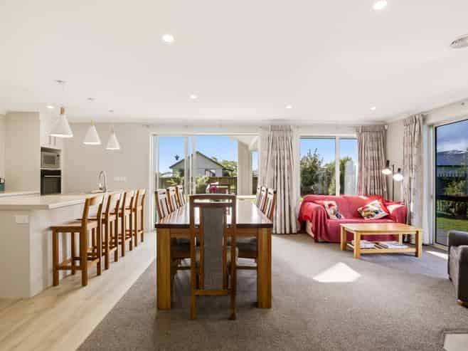 32 and 34 Ngahana Place, Turangi