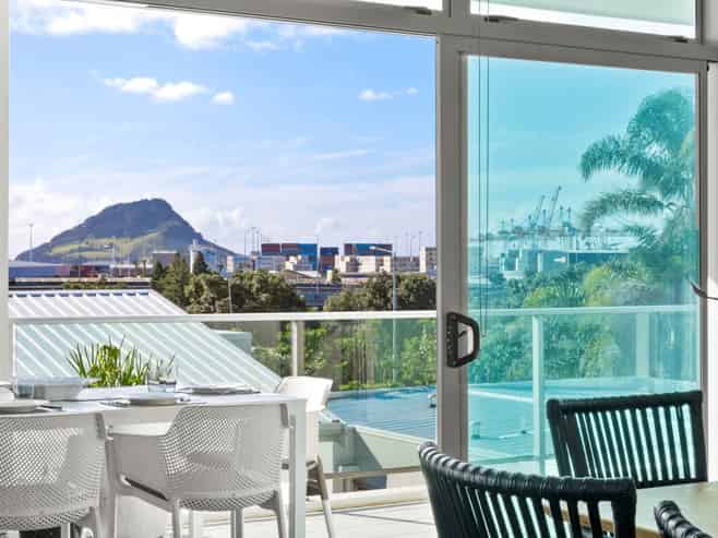 4/52 Cliff Road, Tauranga Central