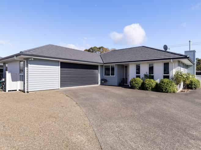 111 Johnstone Drive, FITZHERBERT