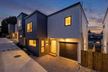 30 Rangitiki Crescent, Lynfield