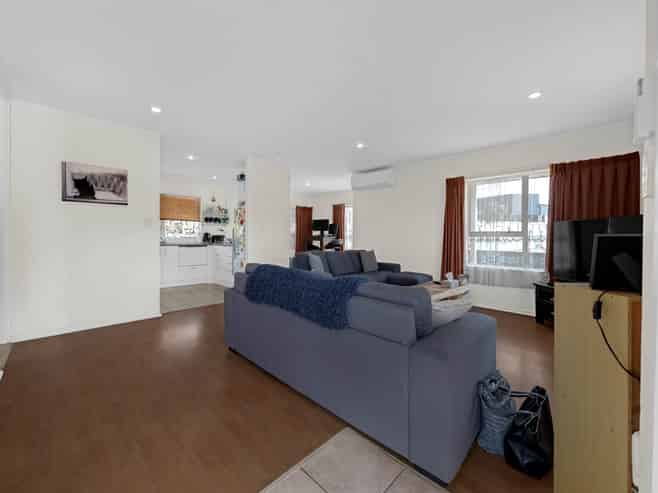 25 Burswood Drive, Burswood