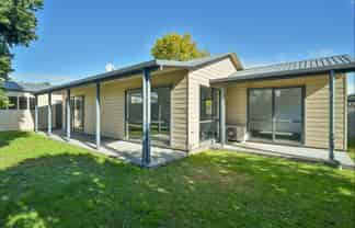 1216A Norfolk Crescent, Mayfair