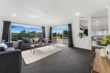 415 Duck Creek Road, Stillwater