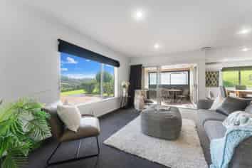 415 Duck Creek Road, Stillwater