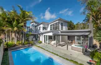 2 Pounamu Avenue, Greenhithe