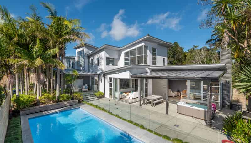 2 Pounamu Avenue, Greenhithe