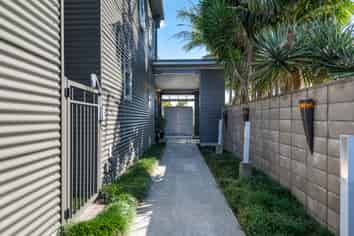 2 Pounamu Avenue, Greenhithe