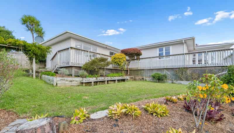 66 Bleakhouse Road, Howick