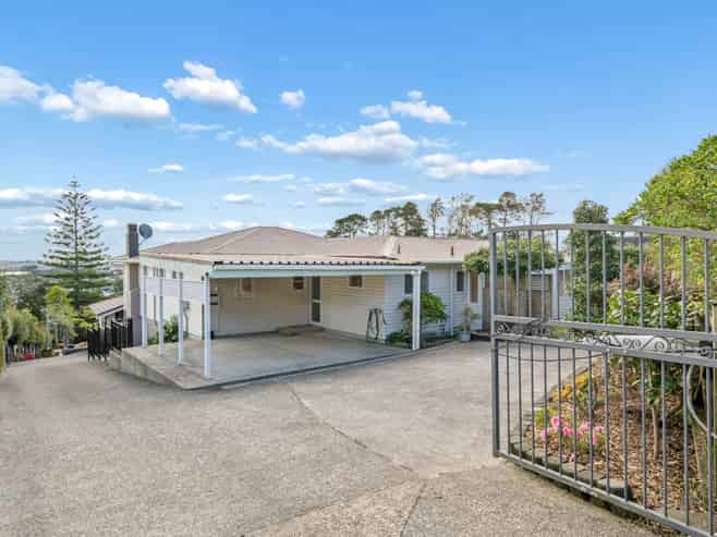 66 Bleakhouse Road, Howick