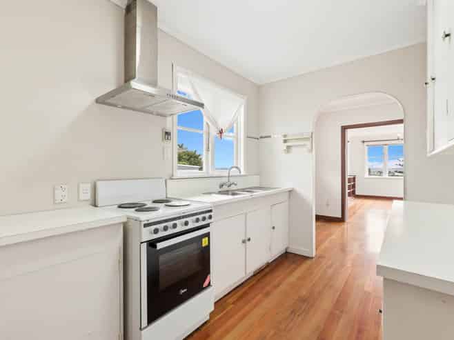 66 Bleakhouse Road, Howick