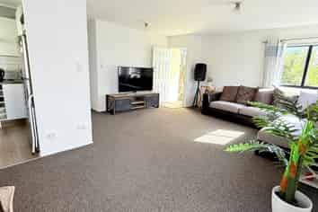 2/159A Manuka Road, Bayview