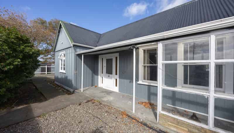 82 Dundas Road, Sanson