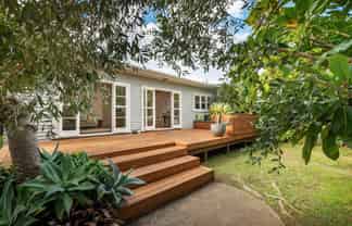 7 Knight Avenue, Mount Albert