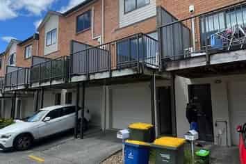 191/172 McLeod Road, Te Atatu South