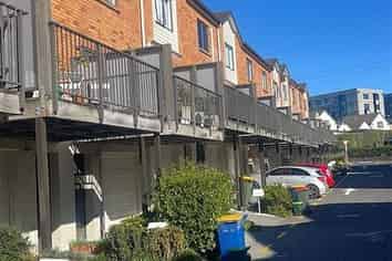 191/172 McLeod Road, Te Atatu South