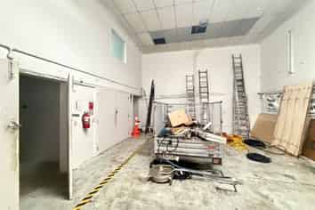 Functional Dual Warehouse with Office | 660m2