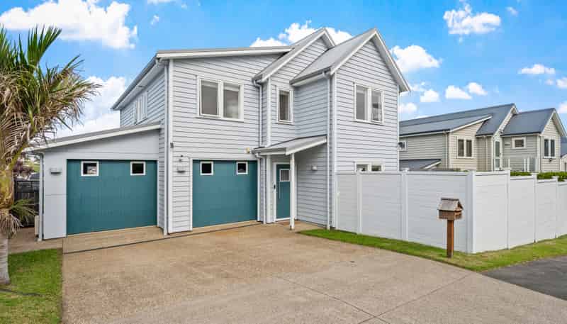 7 Harwich Court, Gulf Harbour