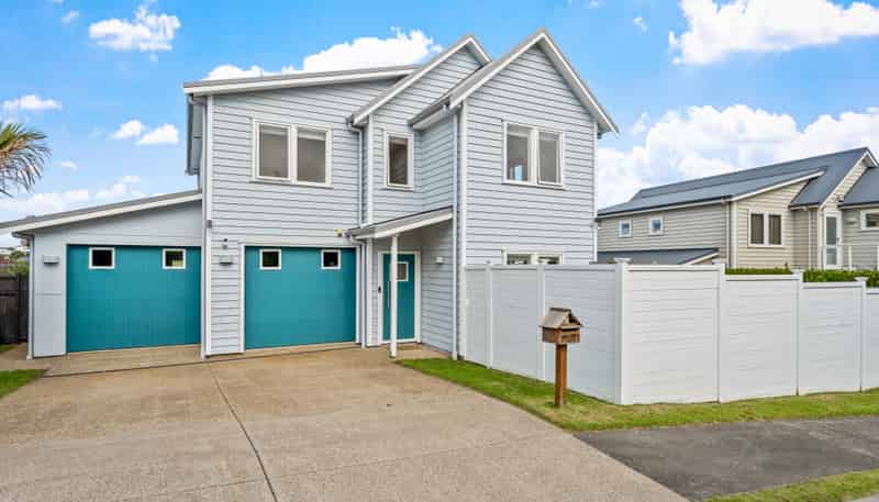 7 Harwich Court, Gulf Harbour