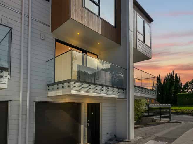 2/245 Campbell Road, Greenlane