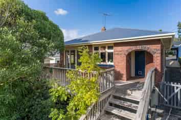 8 Galloway Street, MORNINGTON