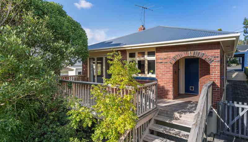 8 Galloway Street, MORNINGTON