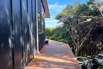 53 Crescent Road East, Ostend