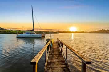 24 Poplar Road, Stanmore Bay