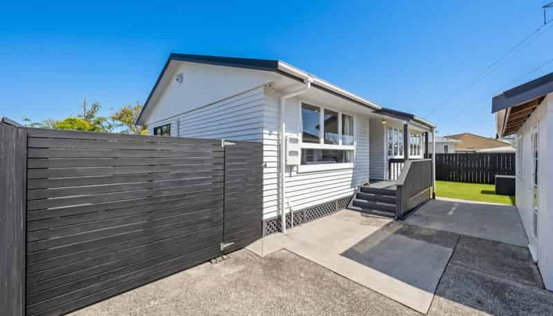43A Edgewater Drive, Pakuranga