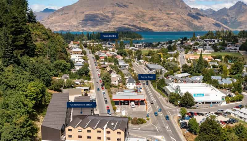 36/135 Hallenstein Street, Queenstown