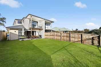 59a Montgomery Crescent , Bader