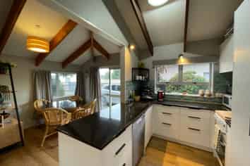 16a Cassino Crescent, Onekawa