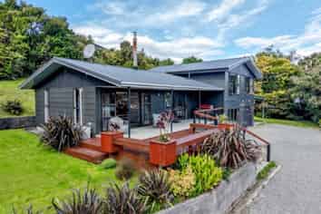33A Ward Street, RUNANGA