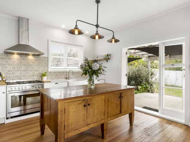 16 Achilles Crescent, Narrow Neck