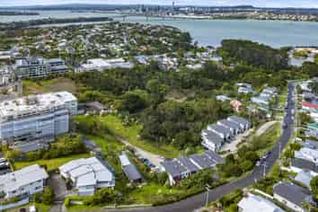 6 Huka Road, Birkenhead